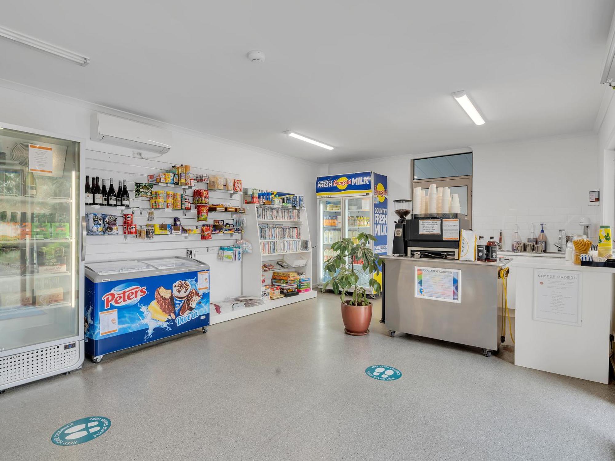 Big4 Ingenia Holidays Queenscliff Beacon Экстерьер фото